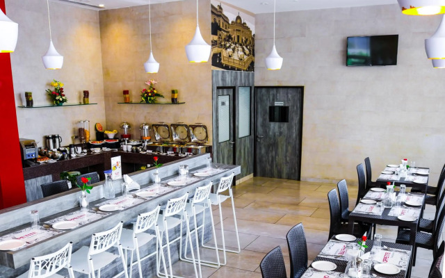 7 Apple Hotel Vadodara