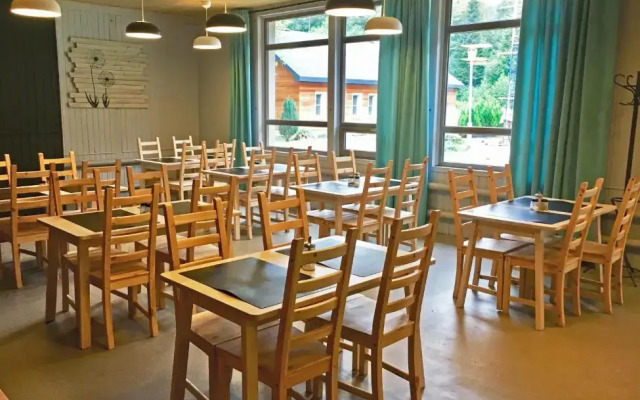 Pihtoviy Bor Hotel