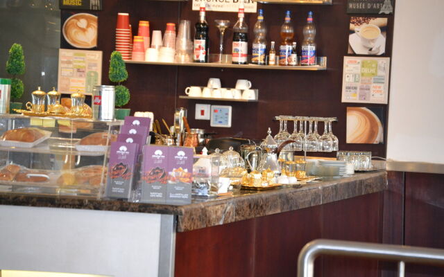 Al Balad Inn Corniche
