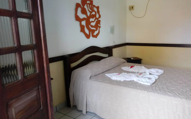 Pousada Hospedaria Casa de Madeira