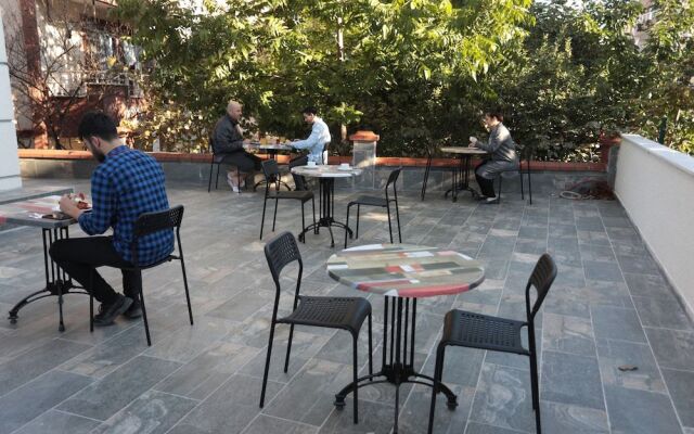 Beksiti Hotel