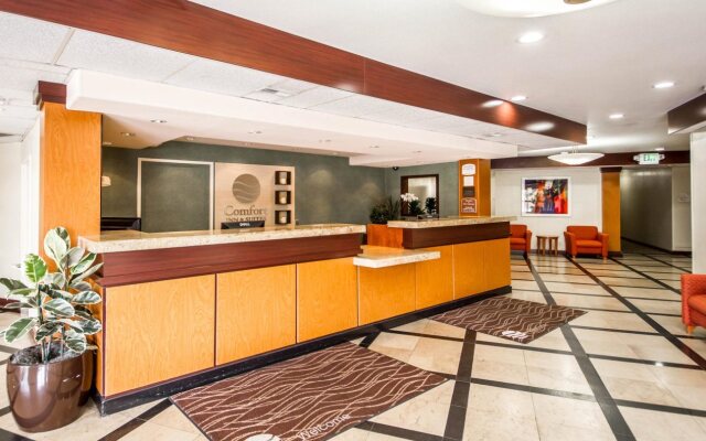 Comfort Inn & Suites Oakland Airport