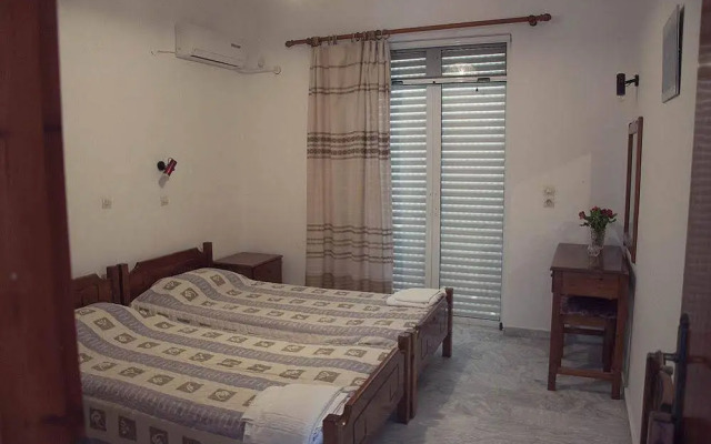 Yiannis Apartments