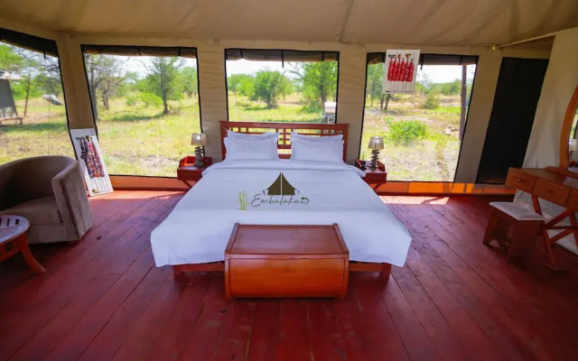 Embalakai Authentic Camp