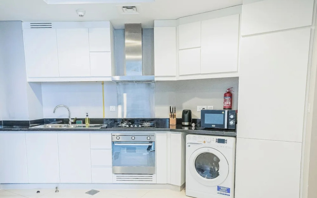Nasma Holiday Homes - DAMAC Hills Artesia Tower C