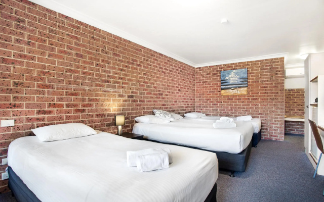 Lake Macquarie Motor Inn – Guest Rooms – Newcastle