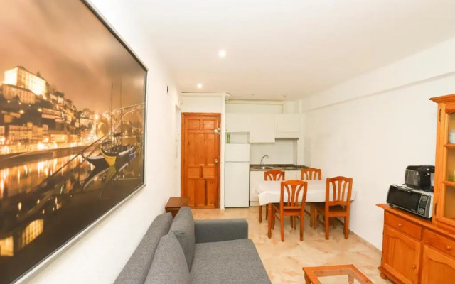 UHC Acantilados Family Apartments