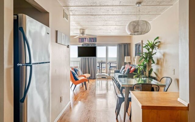 Seaside Star On The Boardwalk!