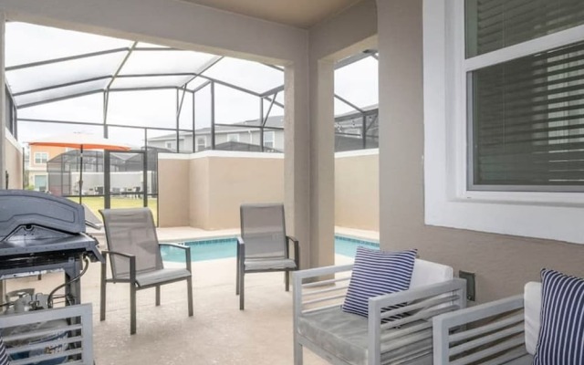 2941 Modern 4BD at Storey Lake