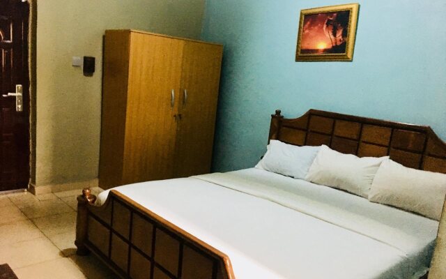 OmoLucas Hotel & Suites