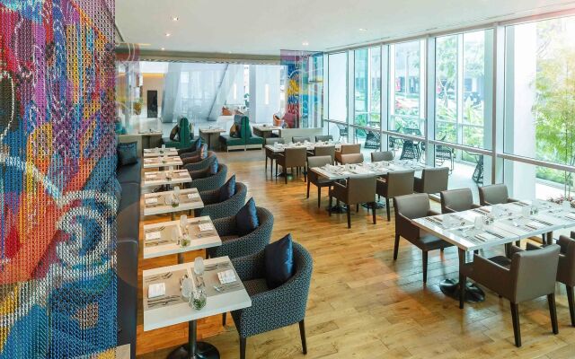 Novotel Manila Araneta City Hotel