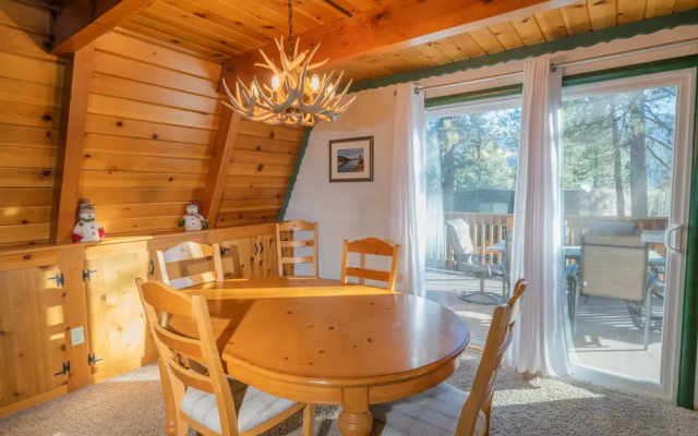 Lucky Bear Lodge