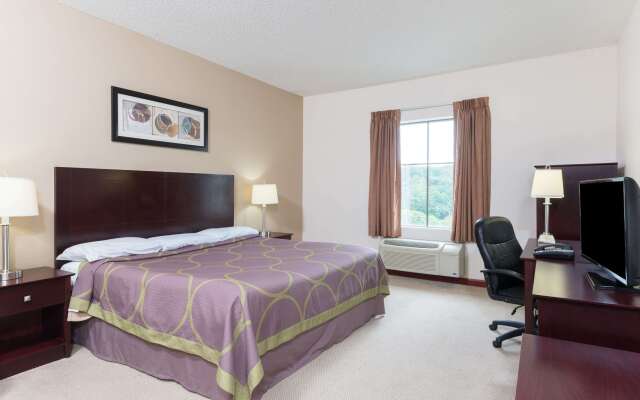 Super 8 by Wyndham Beaver Falls