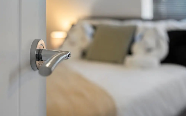 Modern - 2 Bed - Free Parking