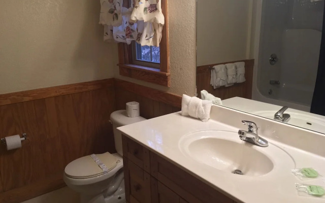 Cherry Blossom 11 - Three Bedroom Chalet