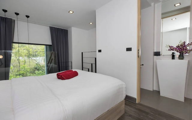 Design Loft near Naiharn Beach UTL A123