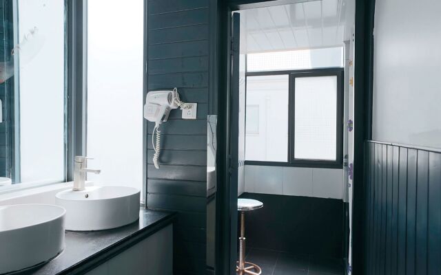 Upland International Youth Hostel