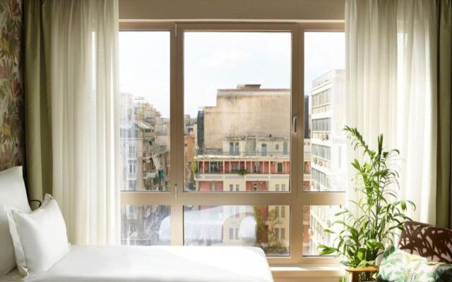 Casual Kubic Athens Hotel
