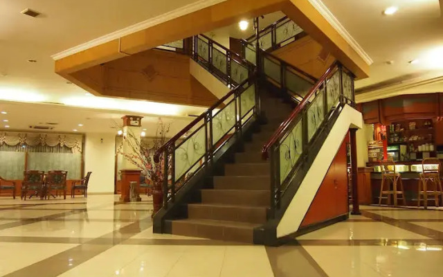 Grand Park Hotel