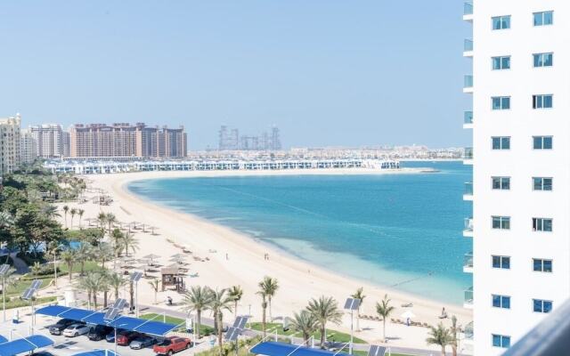 Beautiful Sea View Palm