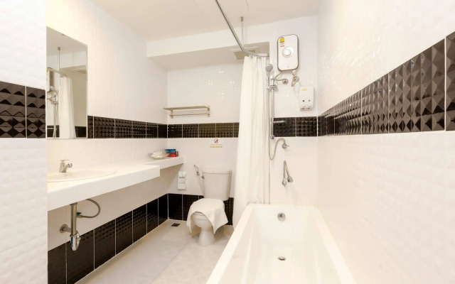 RoomQuest Suvarnabhumi Airport Rom Klao