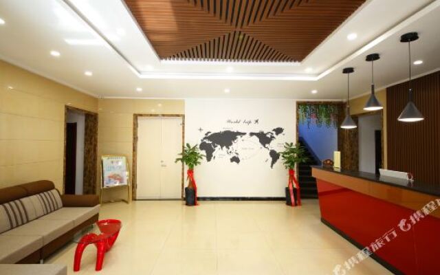 Tonglin Business Hotel