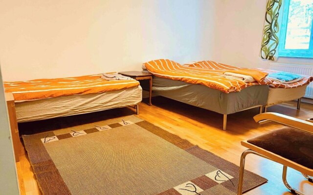 Bjurvik's Villa - Flat 1 - Business Customers Only