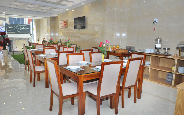 Queen Central Hotel