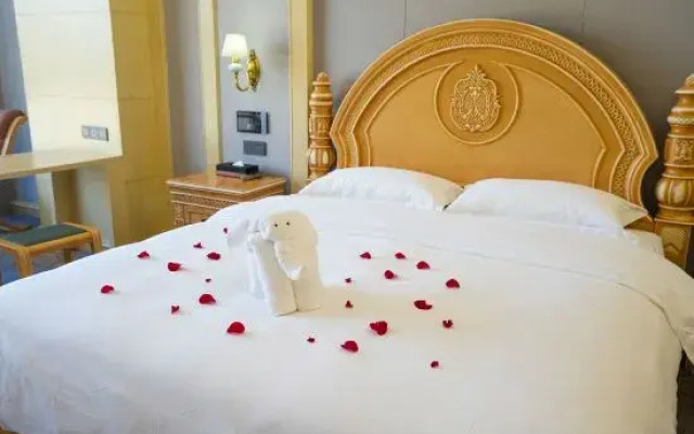 Days Hotel by Wyndham Yanshan Transport Terminal