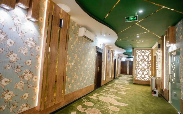 Lambert ApartHotel