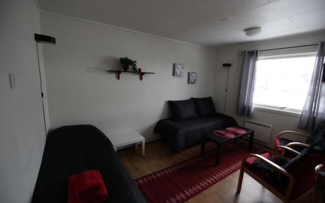 Lyngenfjord, Frøyas hus