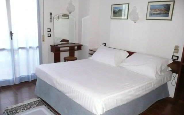 Hotel Diplomat Marine