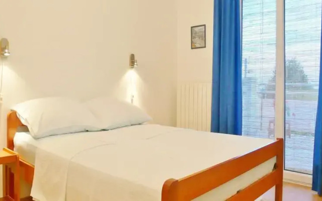 Apartments Levan 153