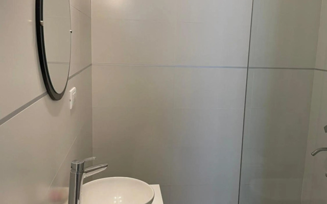 Departamento Moderno - Equipado y Con Cochera Privada