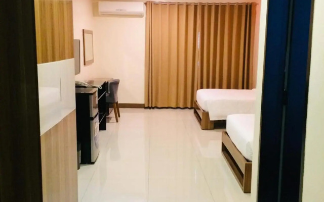 Ybc Grand Hotel