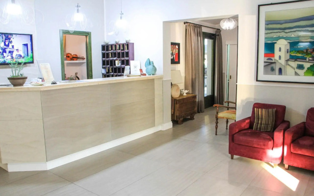 Albaruja Hotel