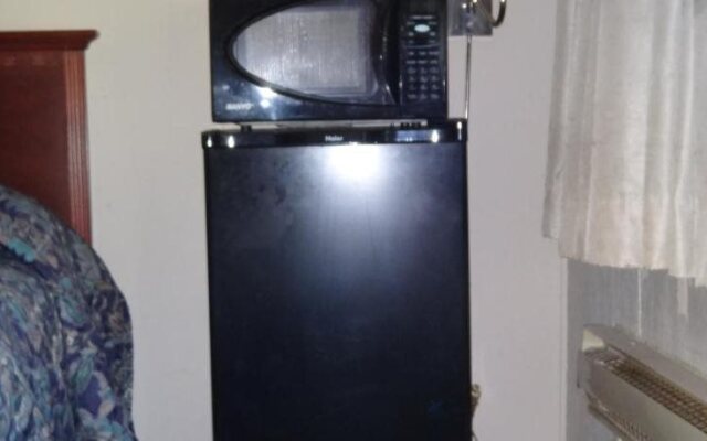 Budget Motor Inn - Mahopac