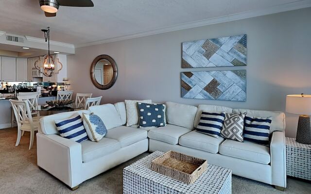 San Carlos Condominiums