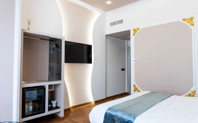 Queen Catlleya Suite
