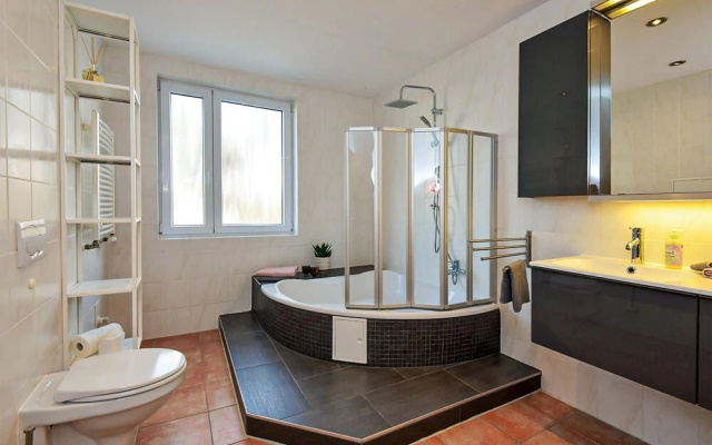 Amazing Apartment in Zella-mehlis With Wifi and 2 Bedrooms