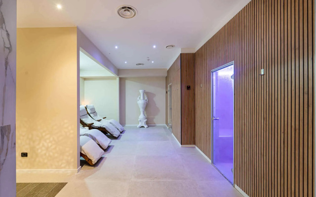 Best Western Plus The Hub Hotel