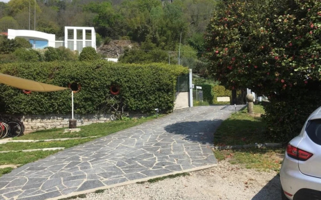 Gelsomino 1 Apartment With Lake View and Beach