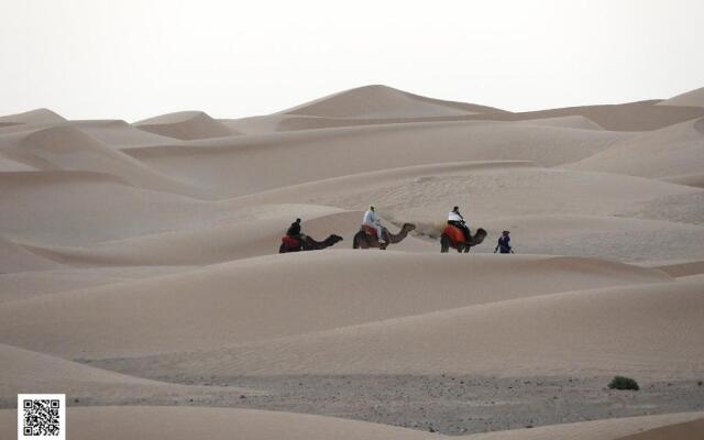 Room in Guest Room - Luxury Desert Camp in Merzouga