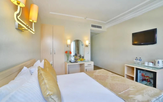 The Time Hotel Old City