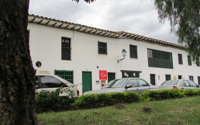 TinVa Hostal - Hostel