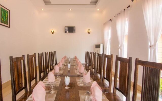 Golden Chenla Hotel and Restaurant