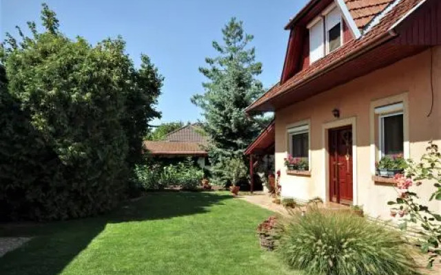 Erika Apartmanház