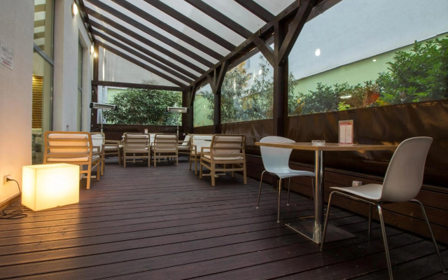 Royal Park Boutique Hotel