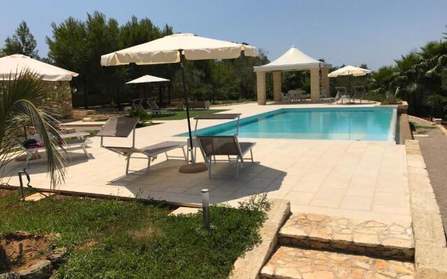 WHITE POOL Matino - Gallipoli - 7pl