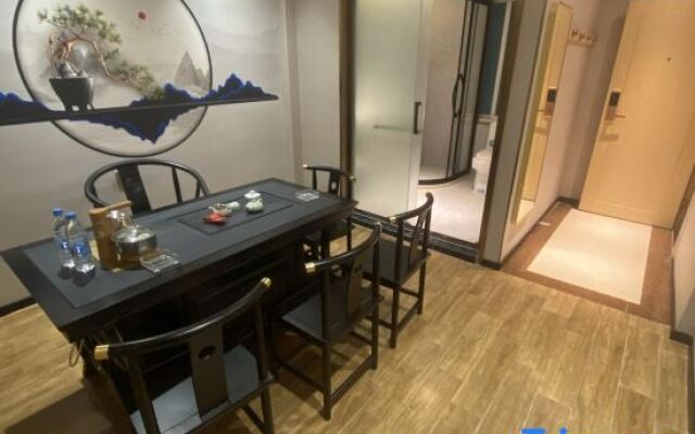 Mingxuan Business Hotel (Zhangzhou Ancient Town RT-Mart Store)
